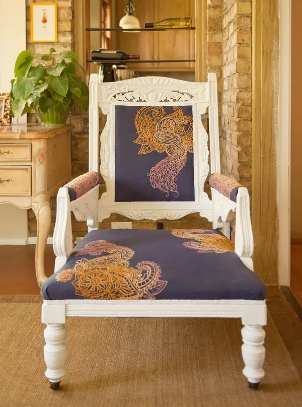 Lab — Menhdika Chair